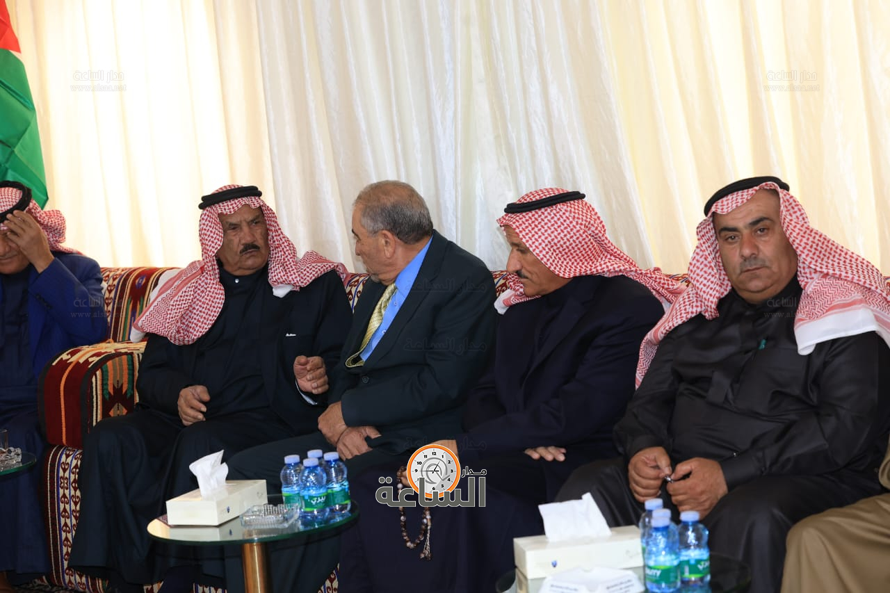 Madar Al-Saa Images 0.2144621192396723