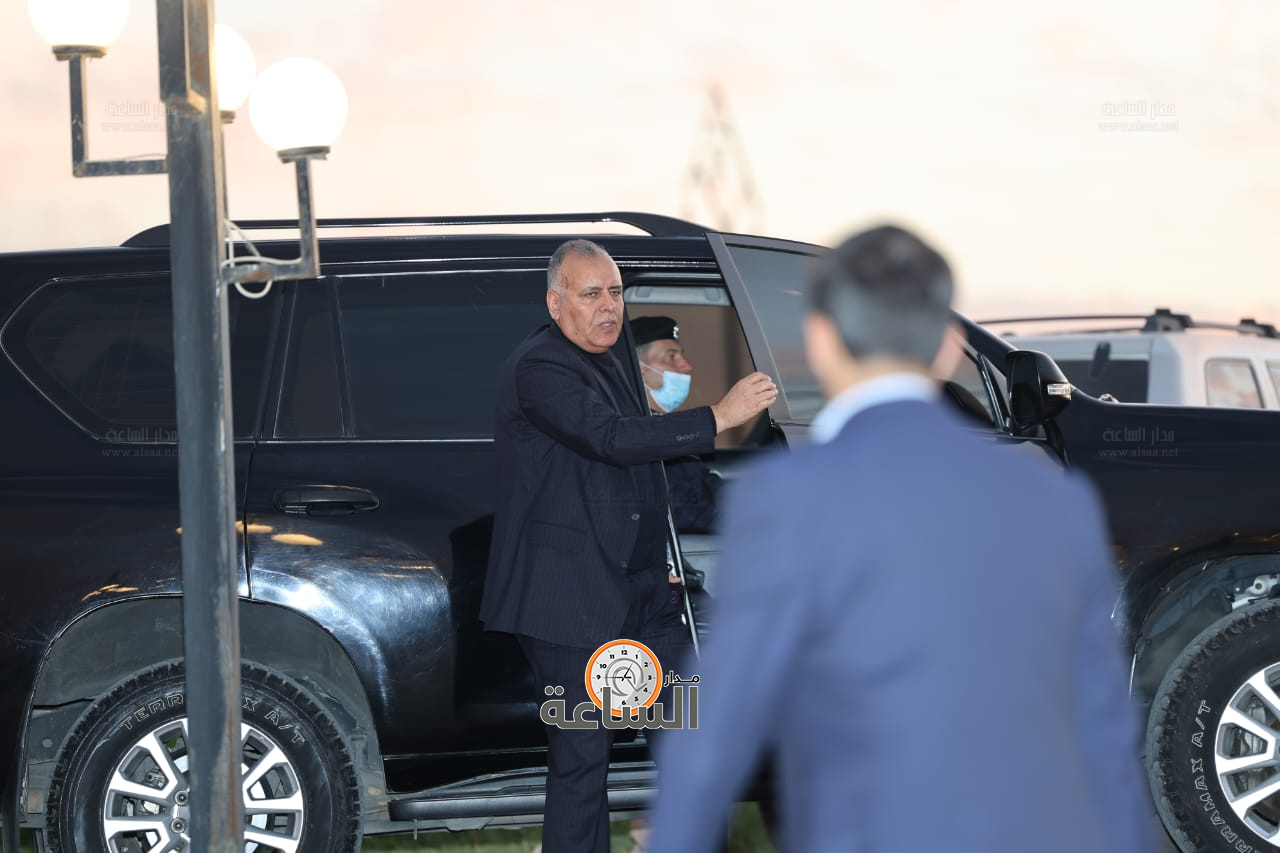 Madar Al-Saa Images 0.2510411145538951