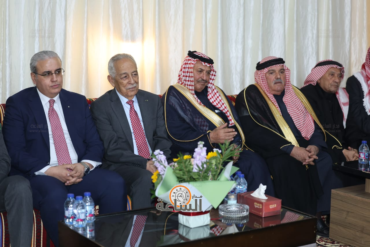 Madar Al-Saa Images 0.9289630115231552