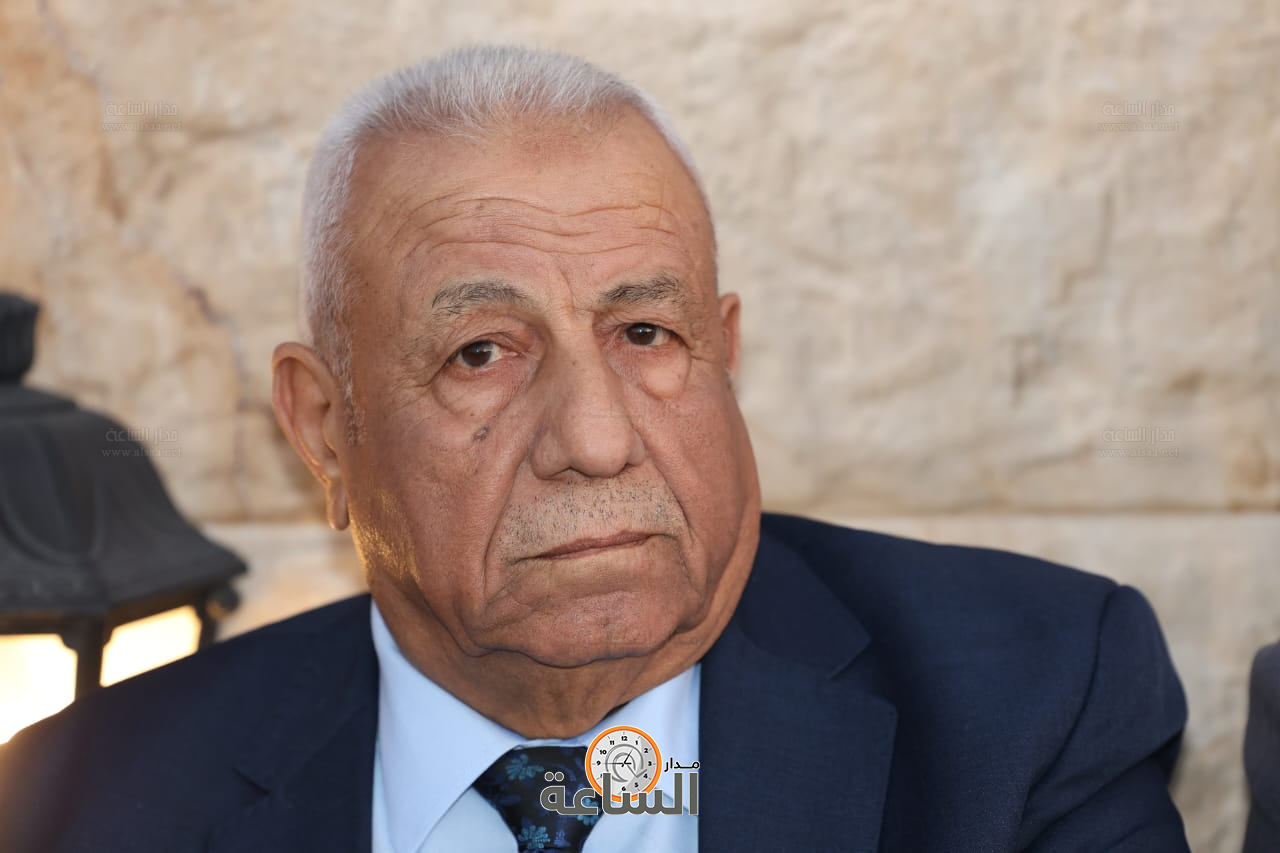 Madar Al-Saa Images 0.05770876863202179