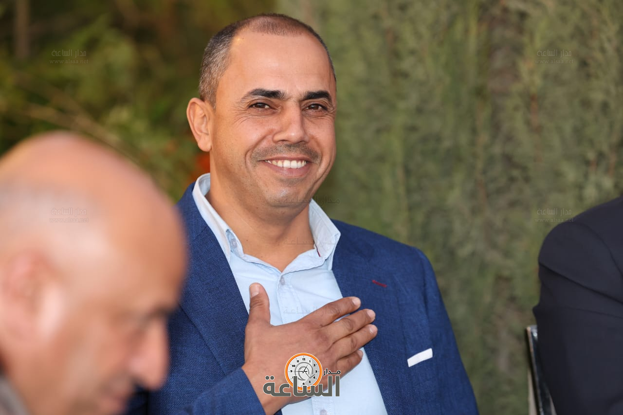 Madar Al-Saa Images 0.0928031574118997