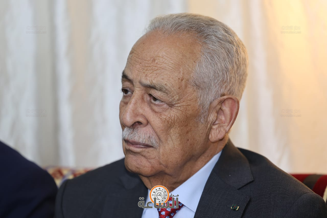 Madar Al-Saa Images 0.36921194175098193