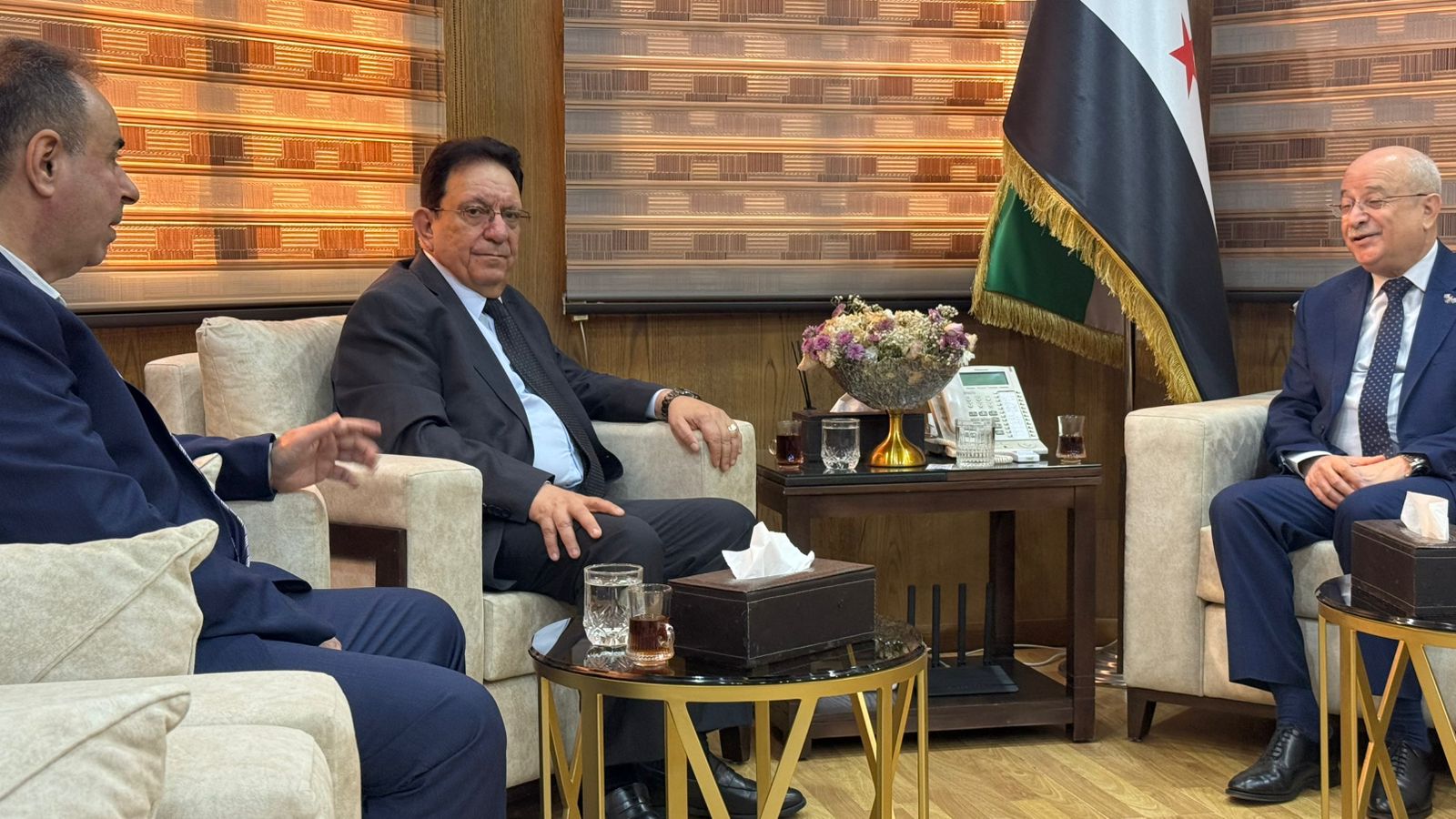 Madar Al-Saa Images 0.890970375485918