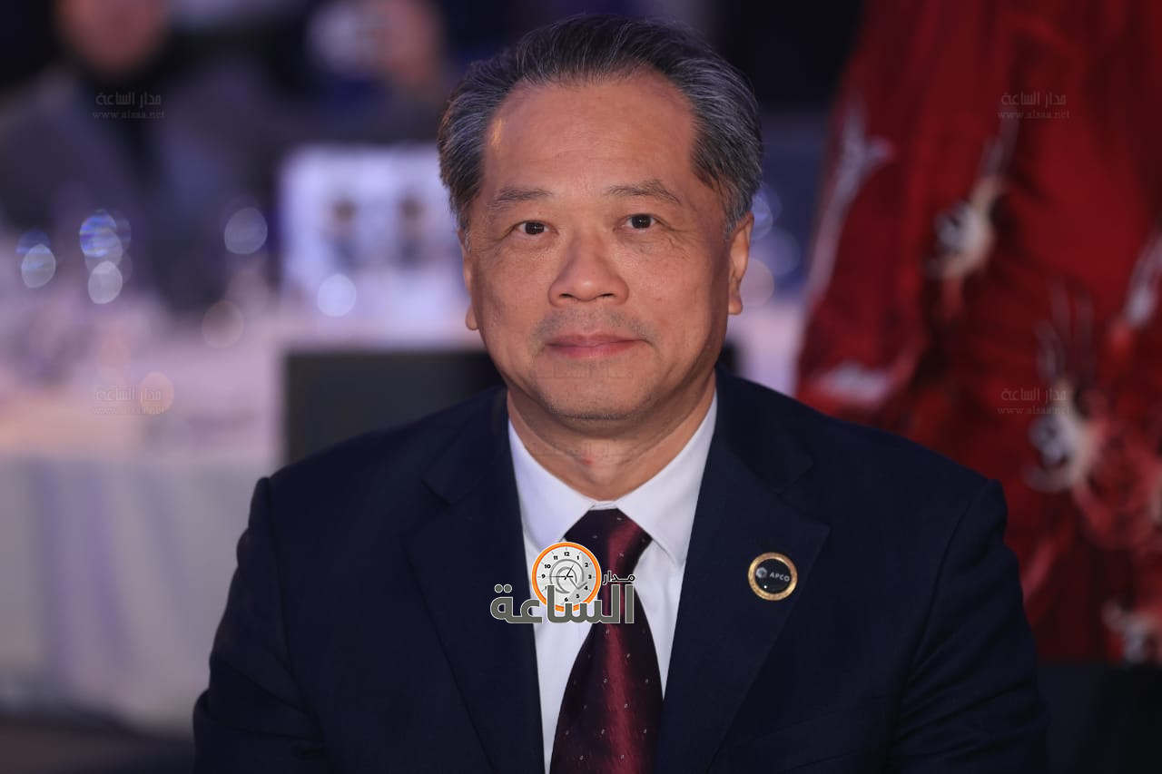 Madar Al-Saa Images 0.04015462532674363