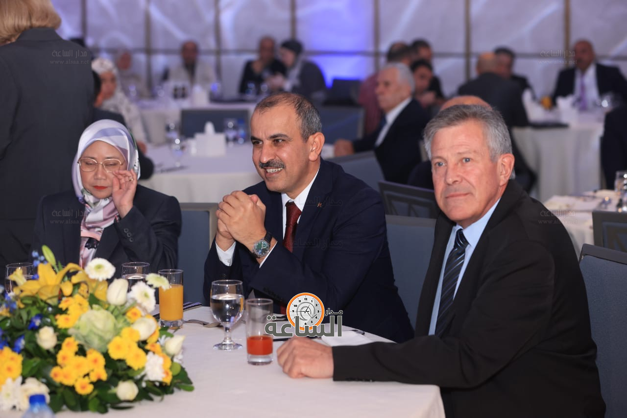 Madar Al-Saa Images 0.9441506656045852