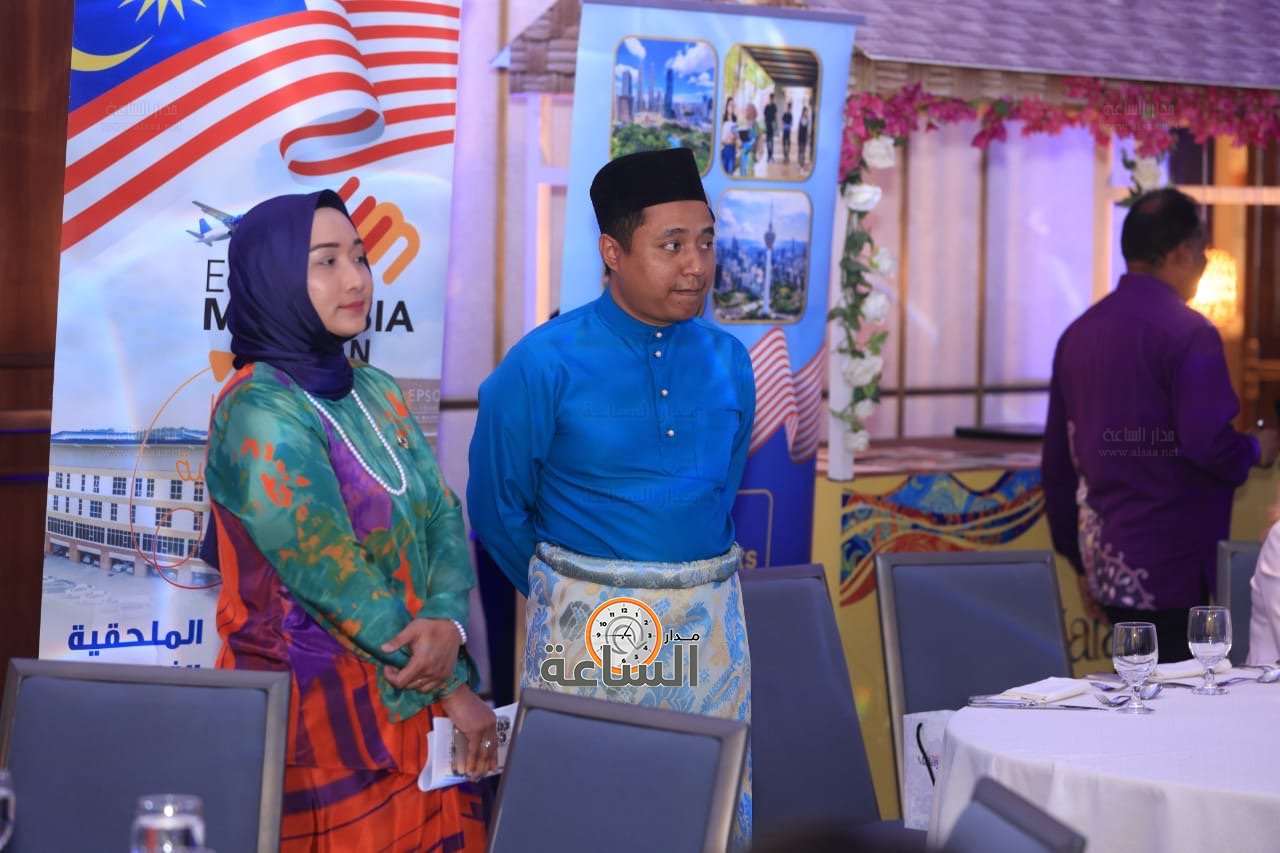 Madar Al-Saa Images 0.48420709939123074