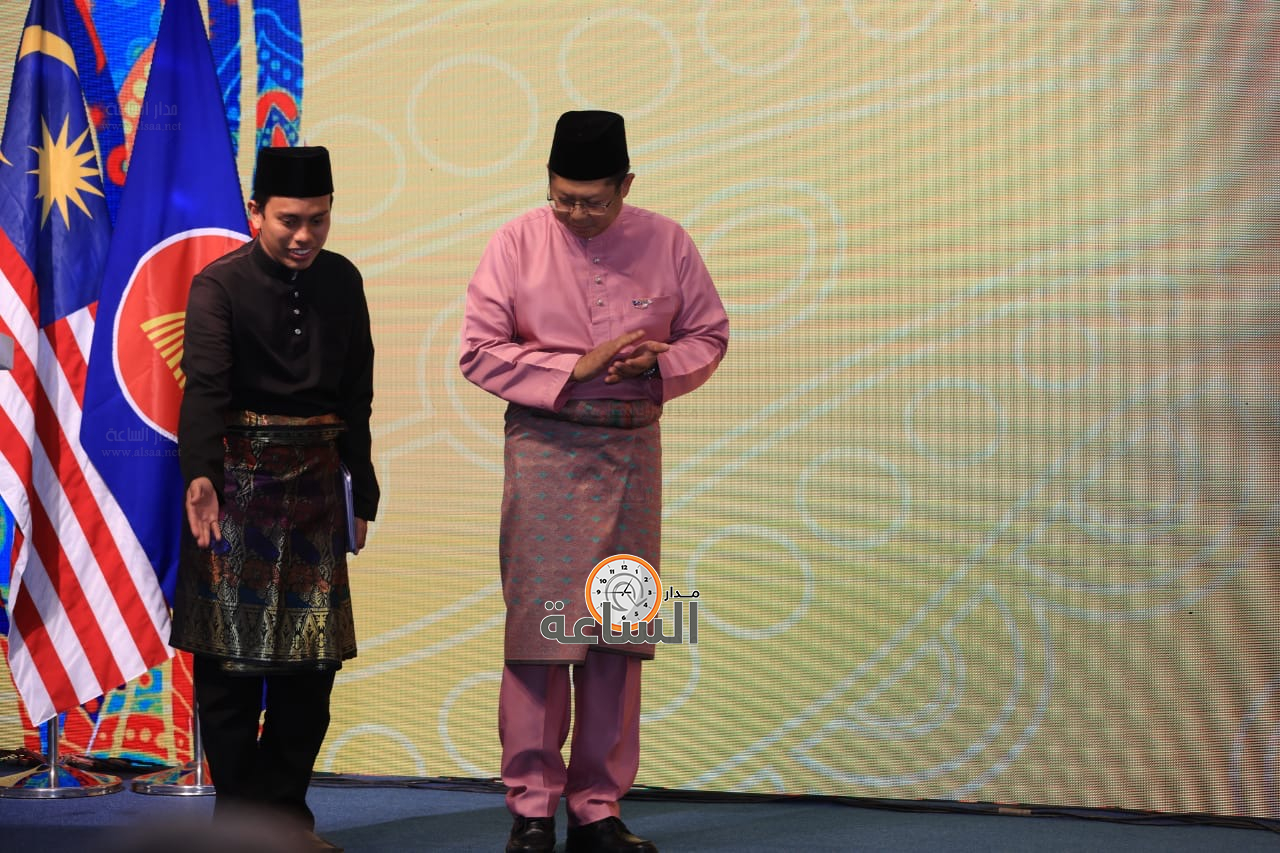 Madar Al-Saa Images 0.9090651598578601