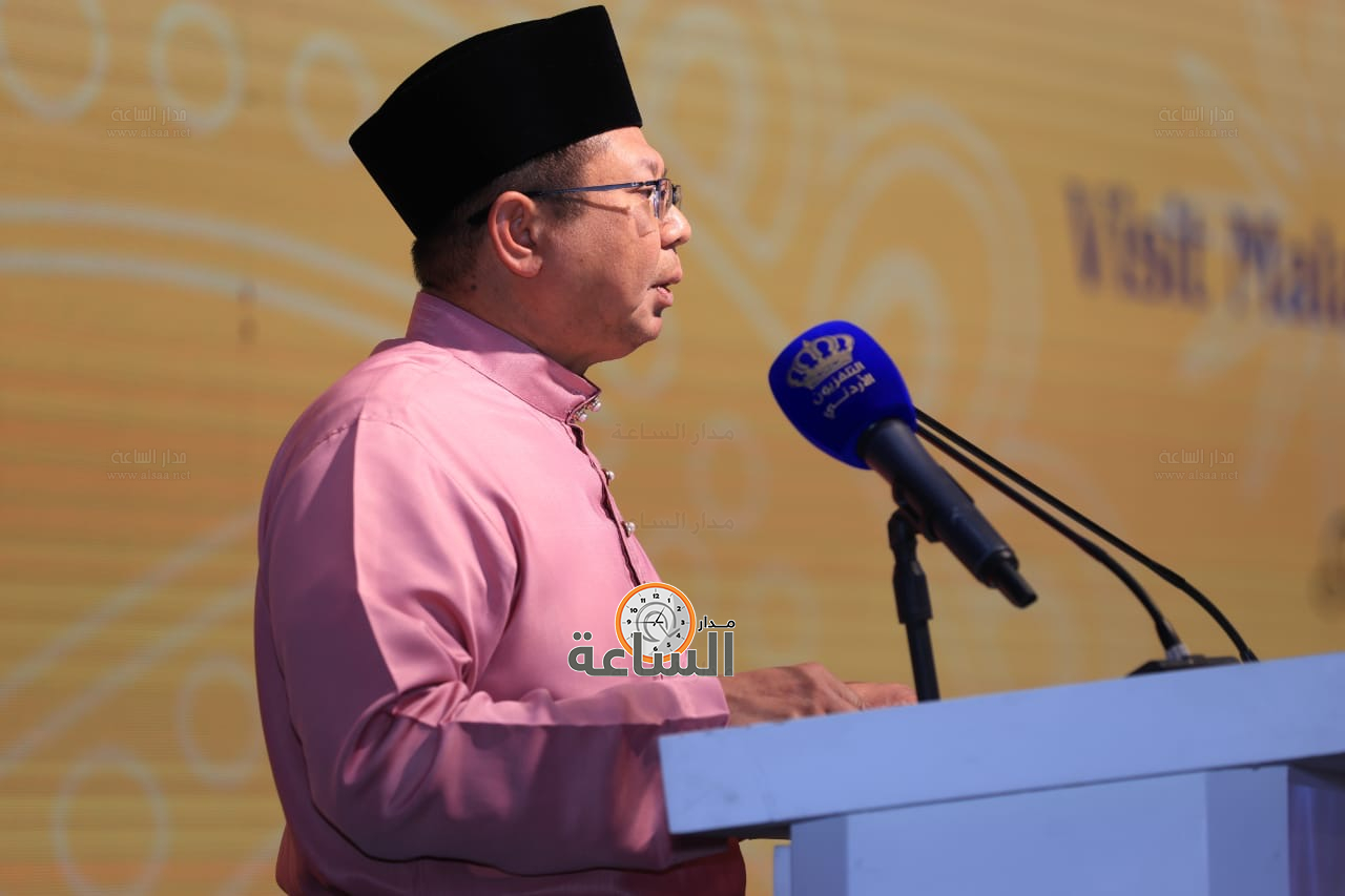 Madar Al-Saa Images 0.4001473743696745