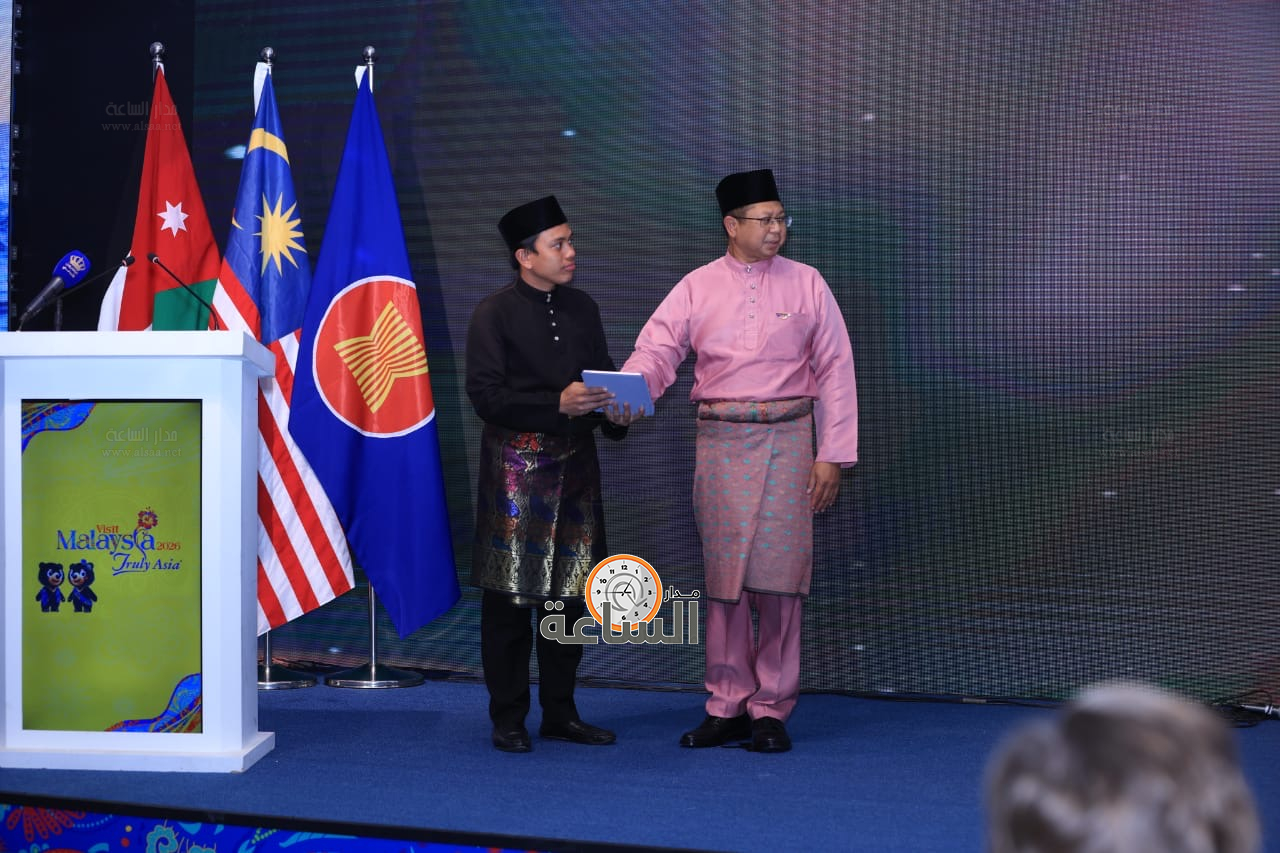 Madar Al-Saa Images 0.12578344632848626