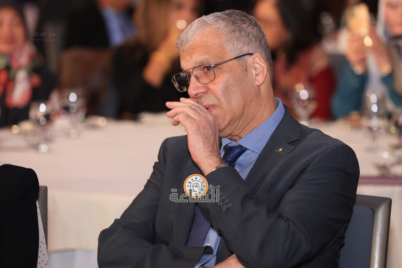 Madar Al-Saa Images 0.7426733941429073