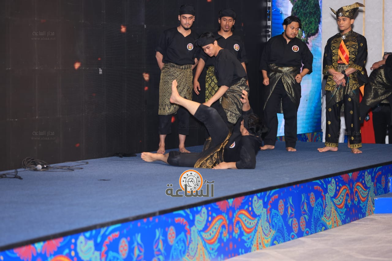 Madar Al-Saa Images 0.6268413123633972