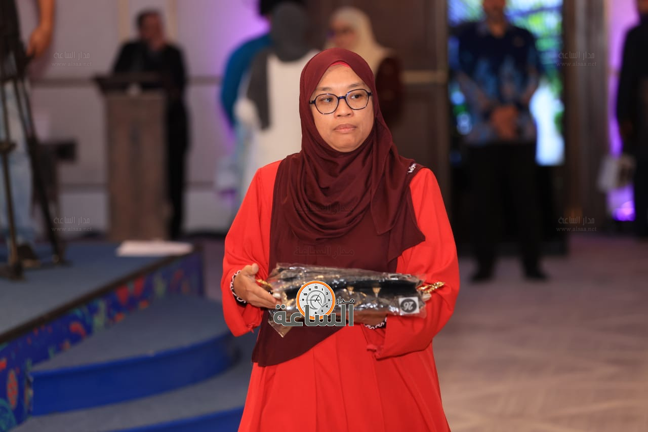 Madar Al-Saa Images 0.386946228322404