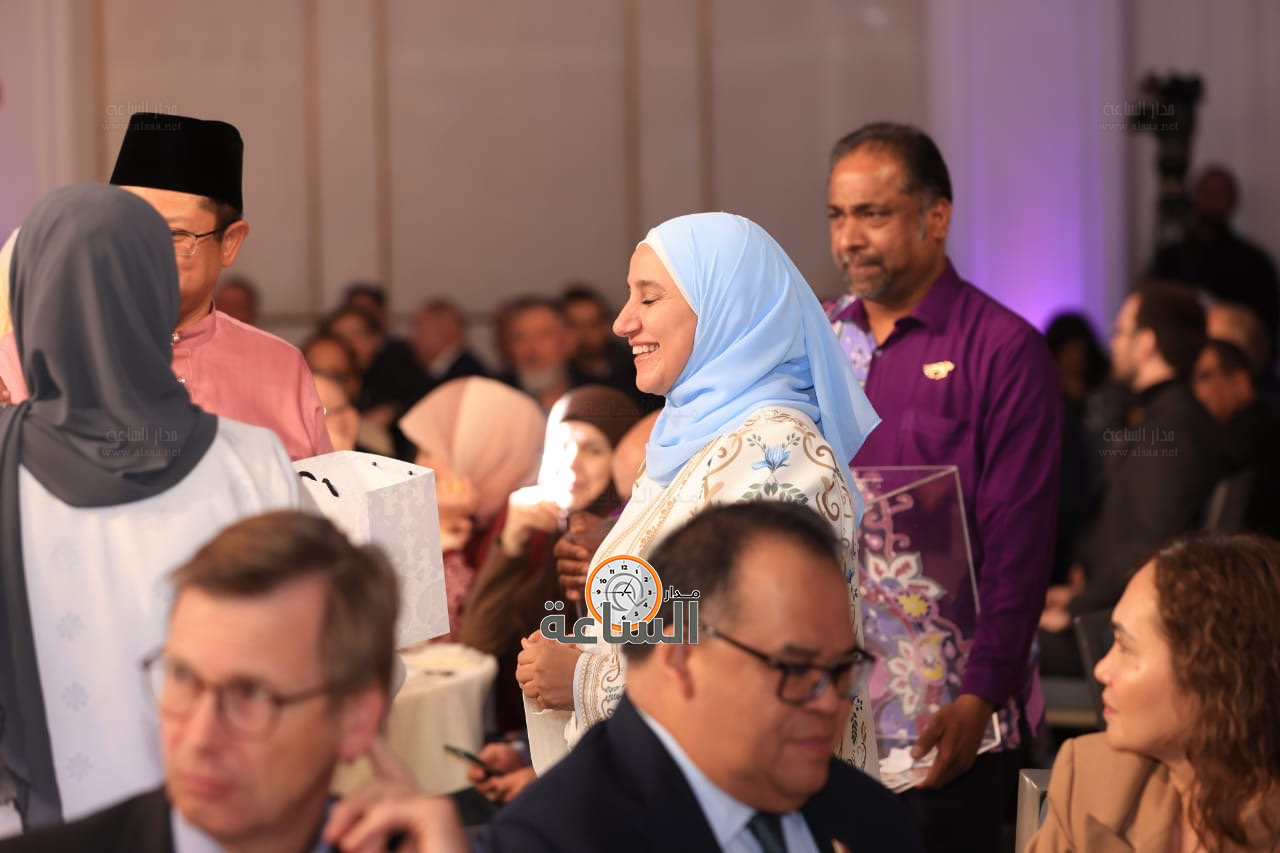 Madar Al-Saa Images 0.09199639439071172