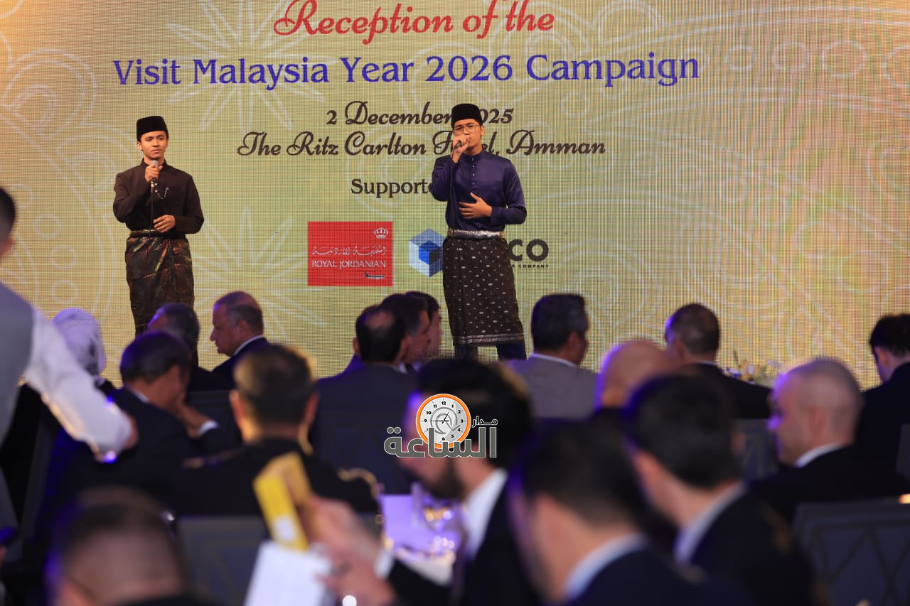 Madar Al-Saa Images 0.37764460074105777