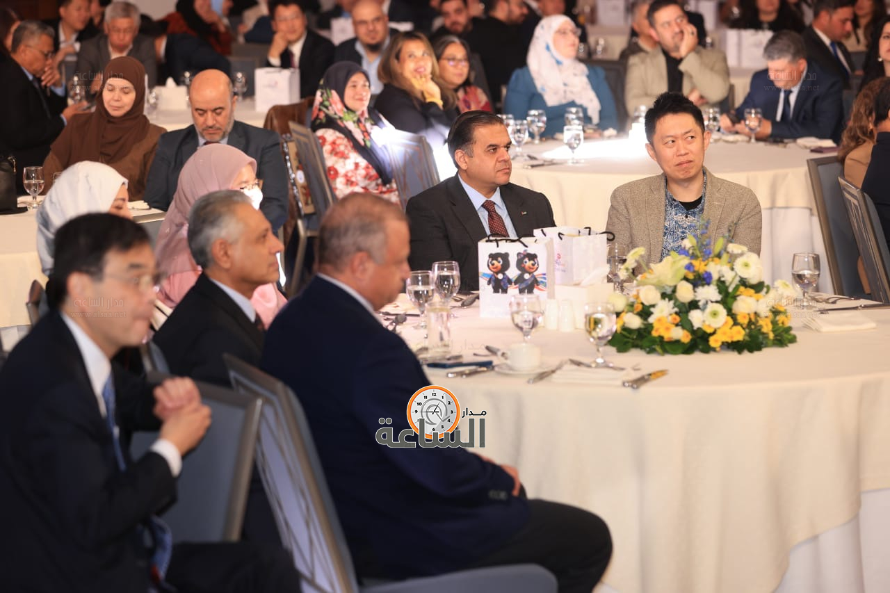 Madar Al-Saa Images 0.612107012276276