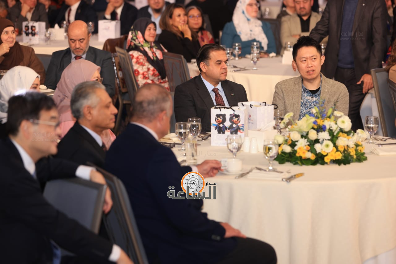 Madar Al-Saa Images 0.8293135514495756