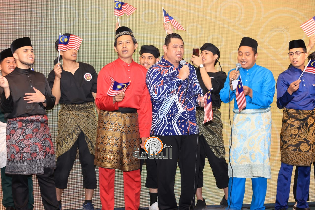 Madar Al-Saa Images 0.47179658014672377