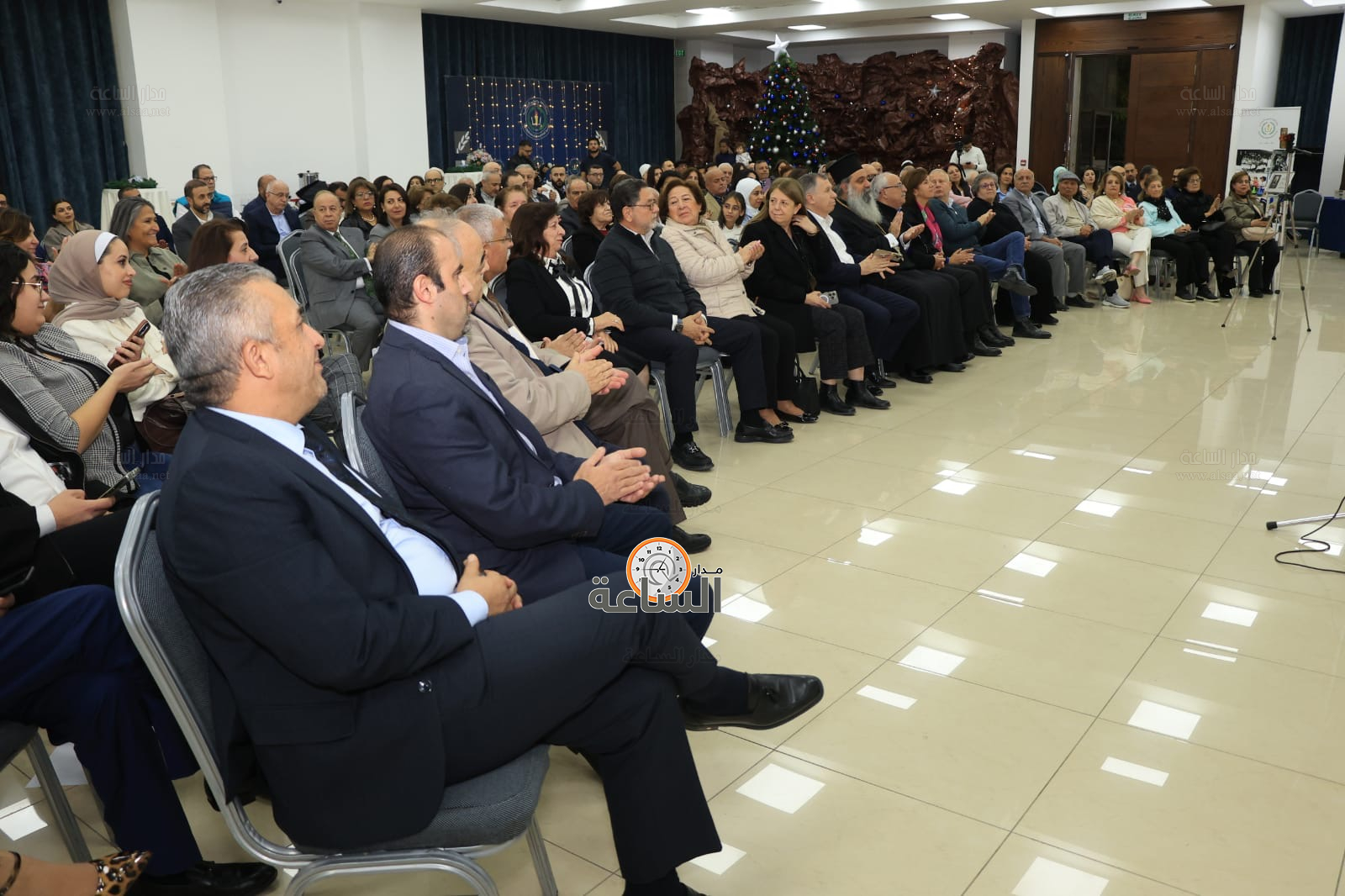 Madar Al-Saa Images 0.4061391160058191