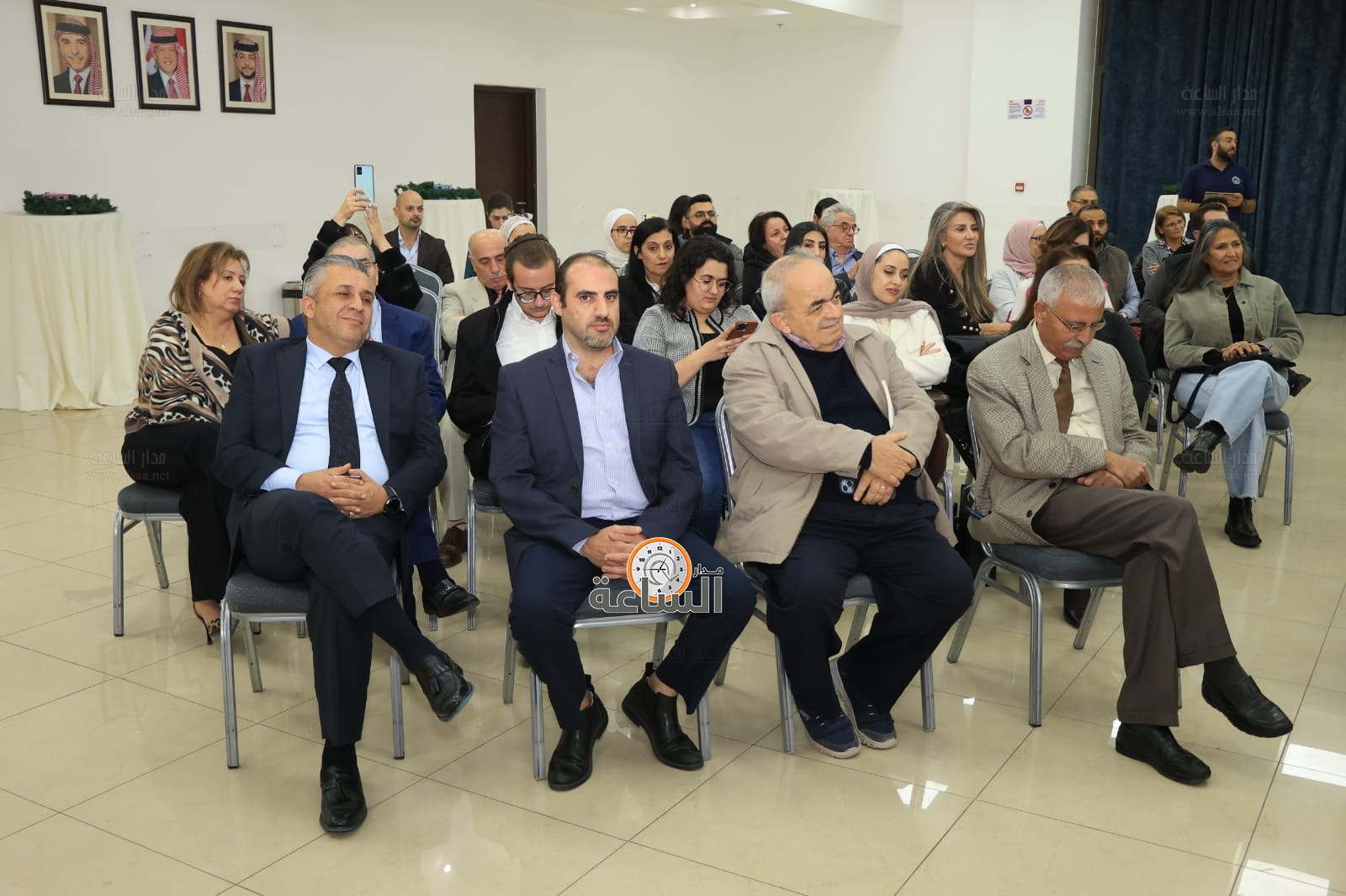 Madar Al-Saa Images 0.49755921000014425