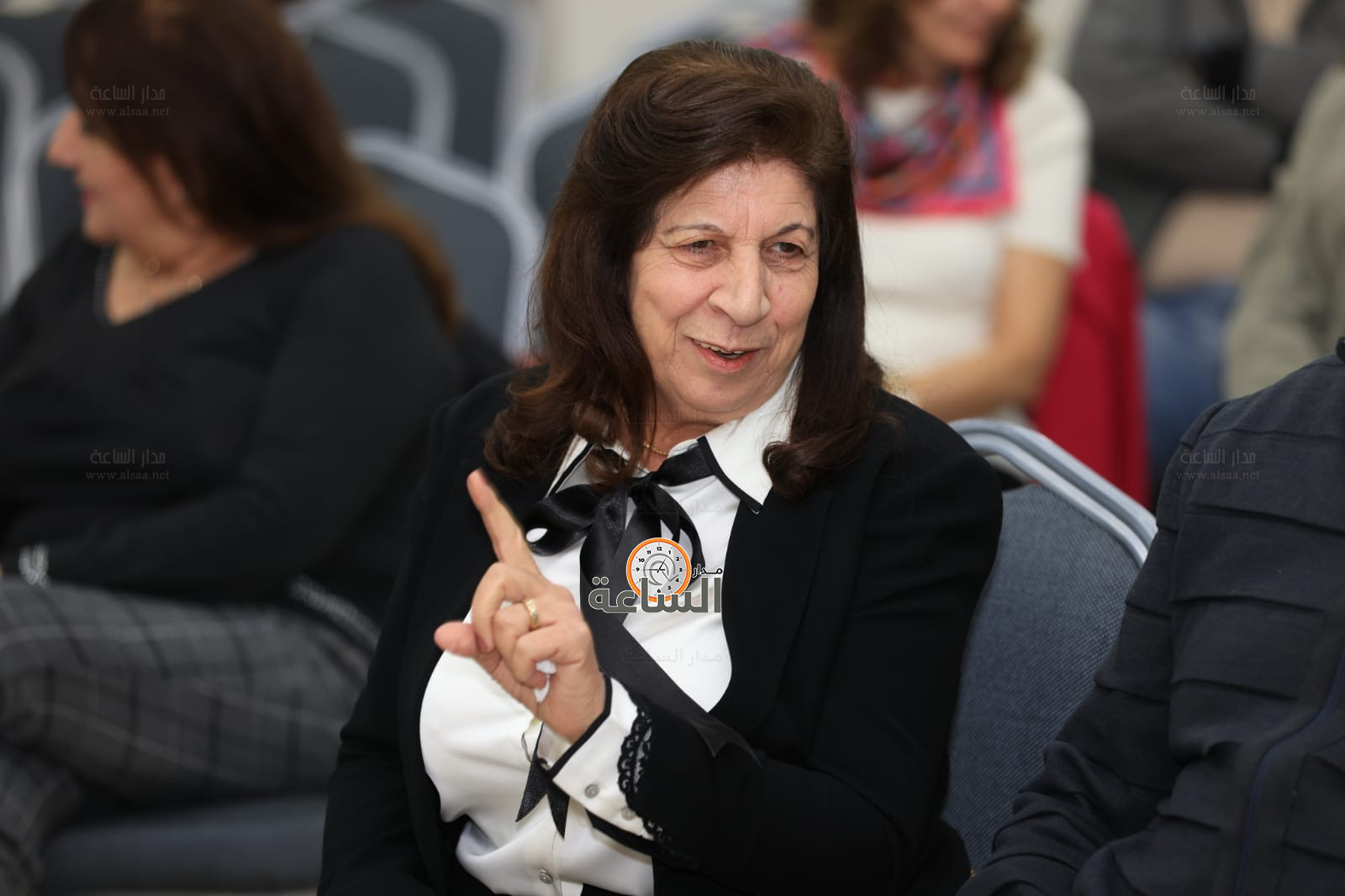 Madar Al-Saa Images 0.9207021400059759