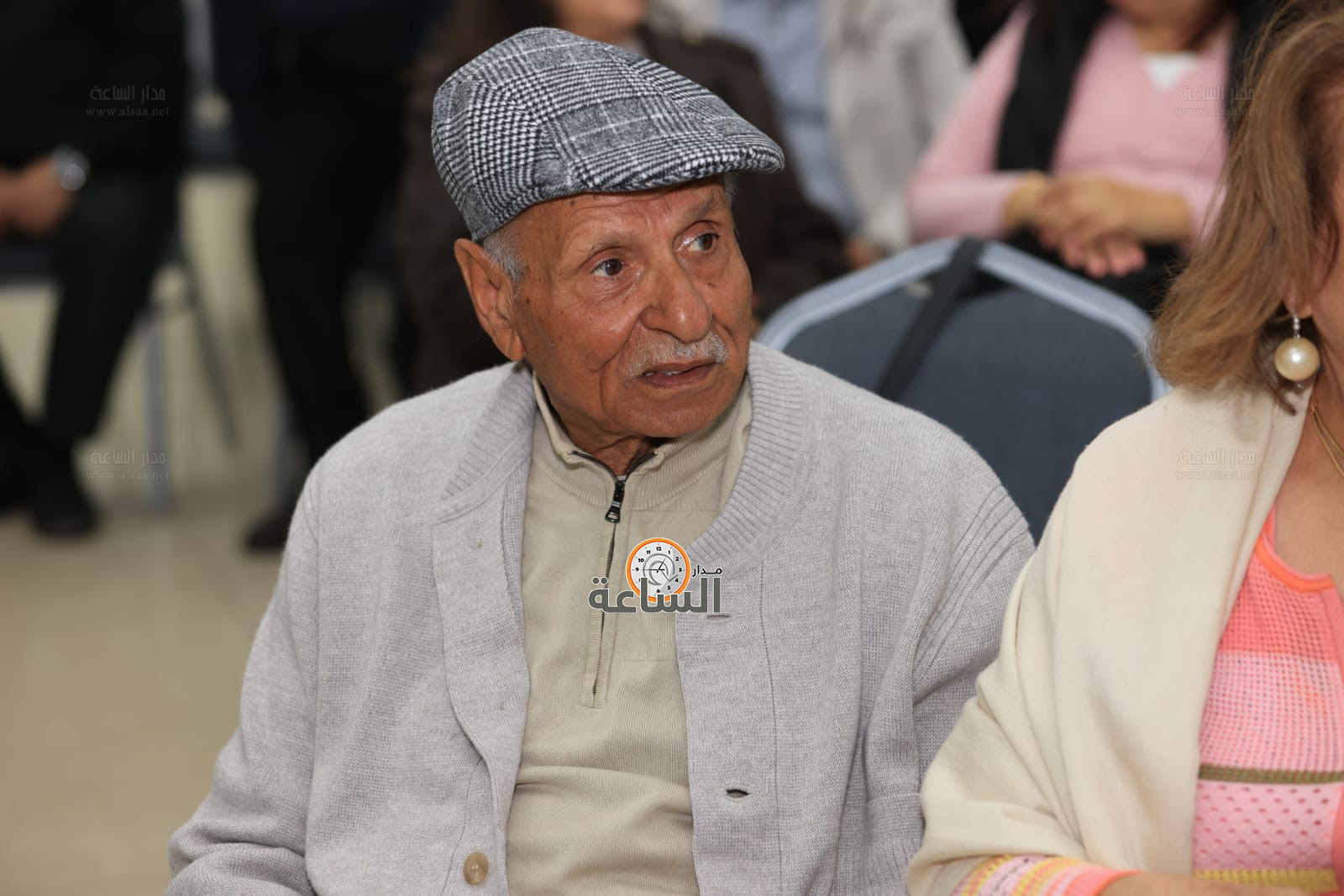 Madar Al-Saa Images 0.41847785692218287