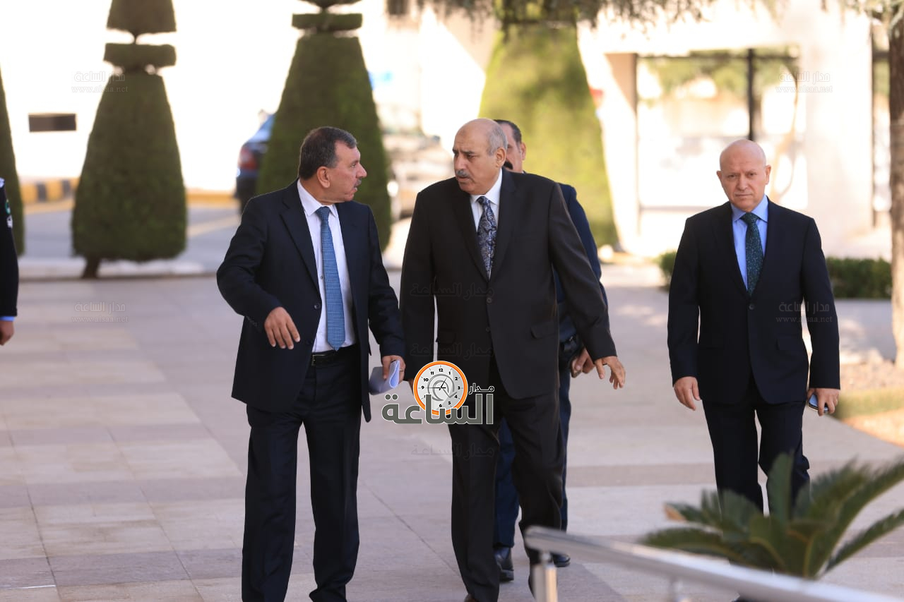 Madar Al-Saa Images 0.21630133239328253