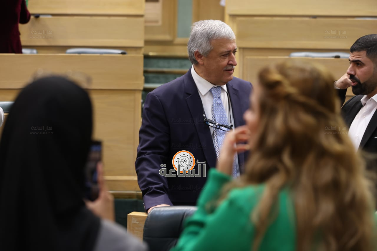 Madar Al-Saa Images 0.46067136014222587