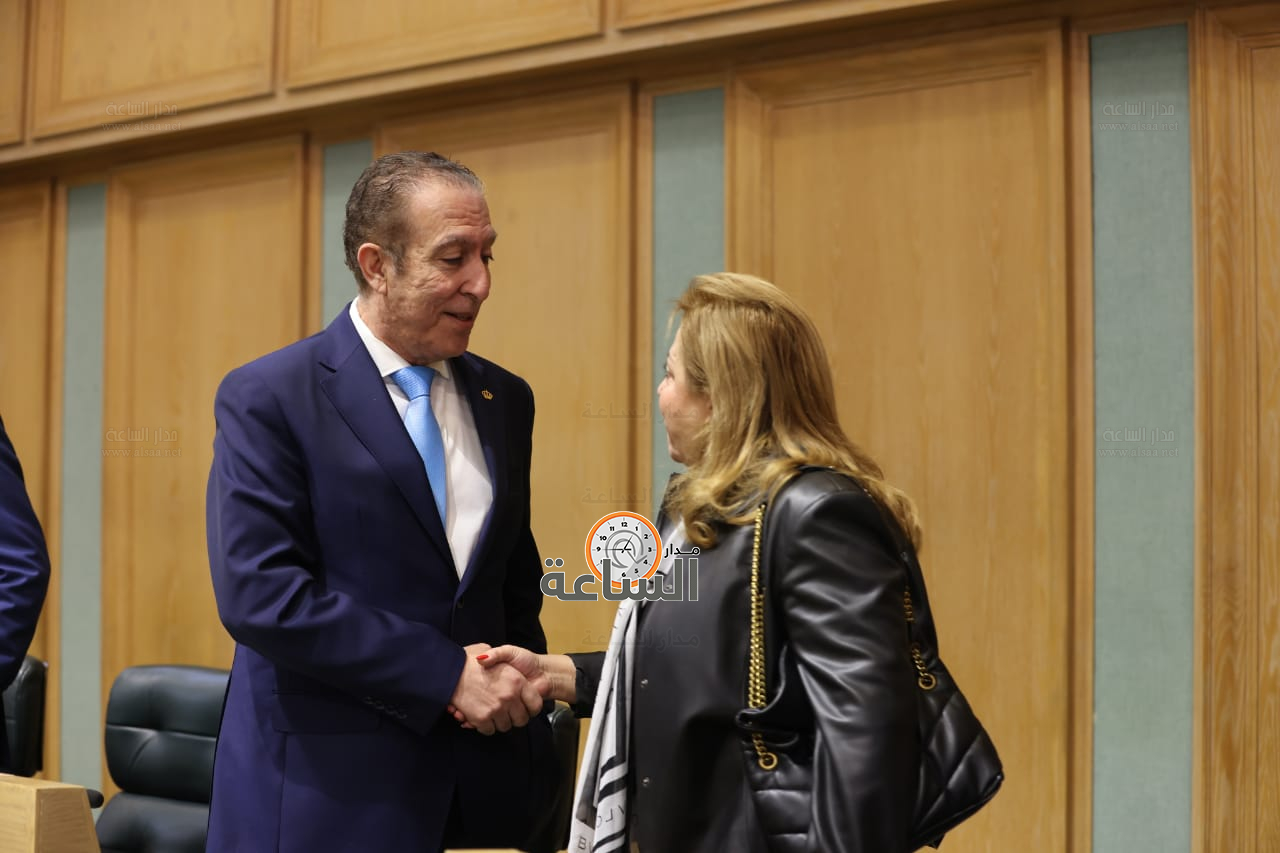 Madar Al-Saa Images 0.3273505706641101