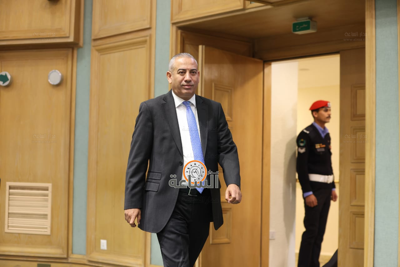 Madar Al-Saa Images 0.8097501921907138