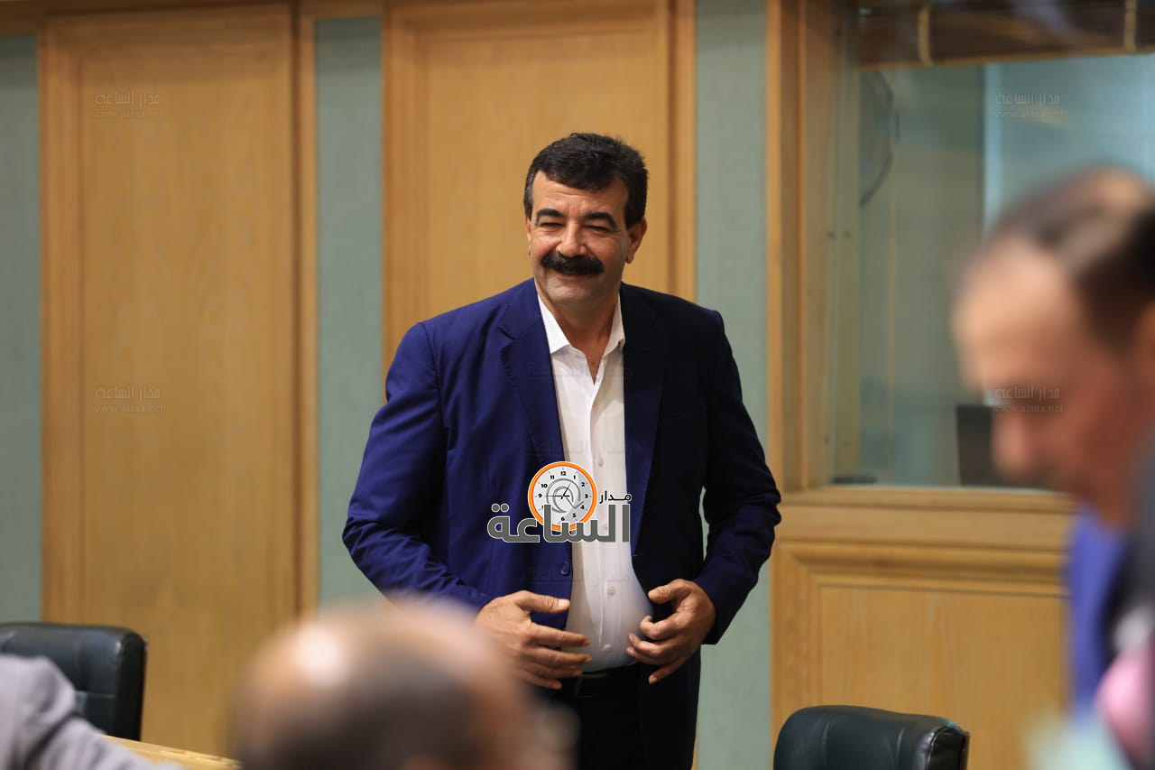 Madar Al-Saa Images 0.0801513542284592