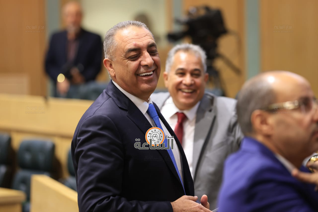 Madar Al-Saa Images 0.132690869467884