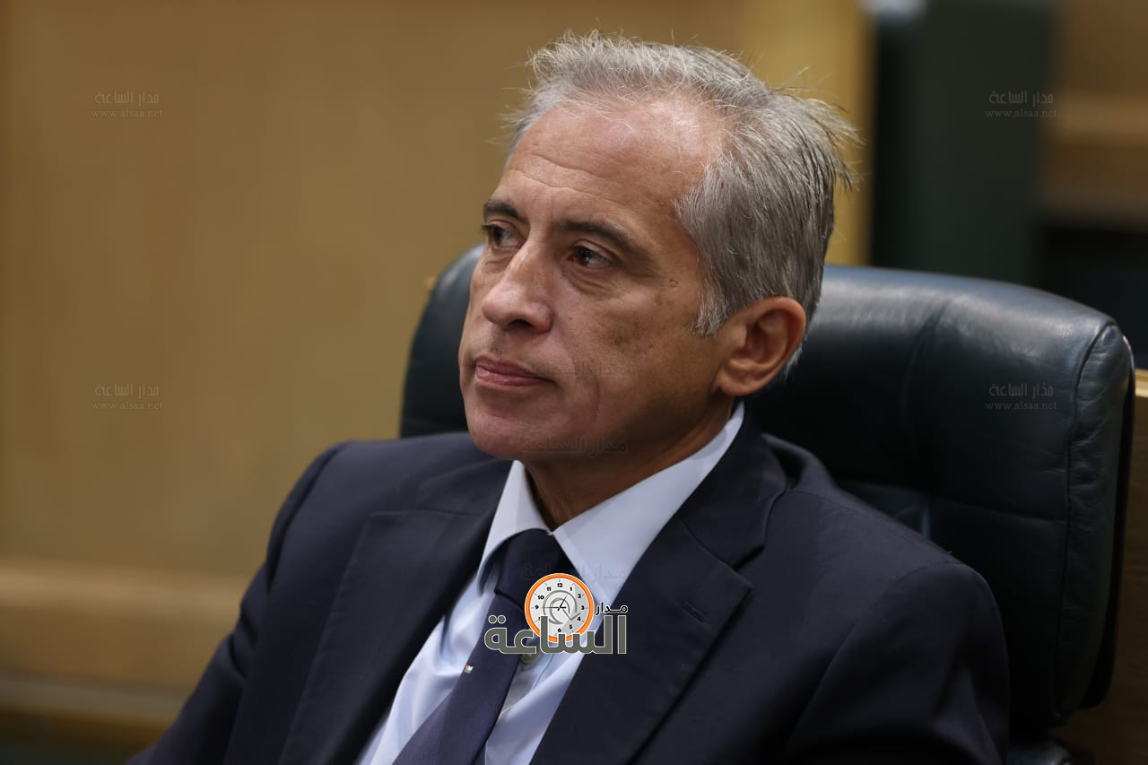 Madar Al-Saa Images 0.5163025349982414