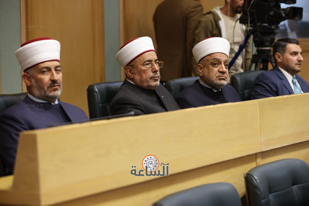 Madar Al-Saa Images 0.8611795745753075