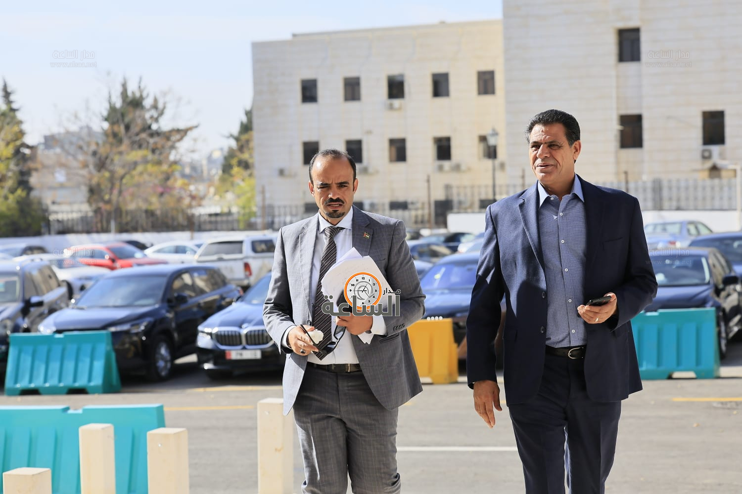 Madar Al-Saa Images 0.1632568616691249