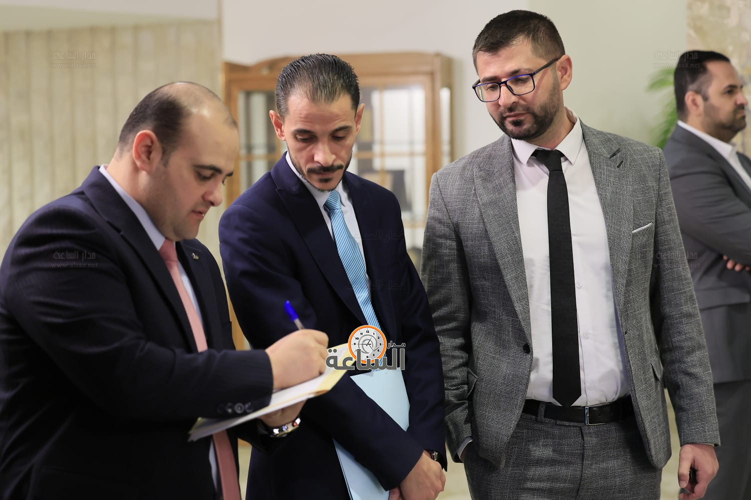 Madar Al-Saa Images 0.29990466519351666