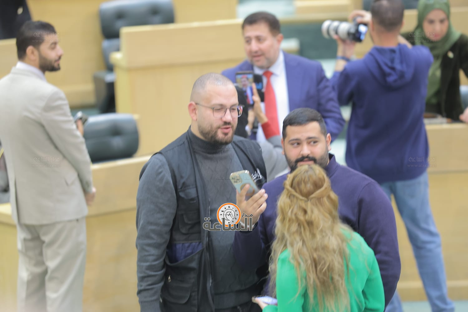 Madar Al-Saa Images 0.5624333882639143