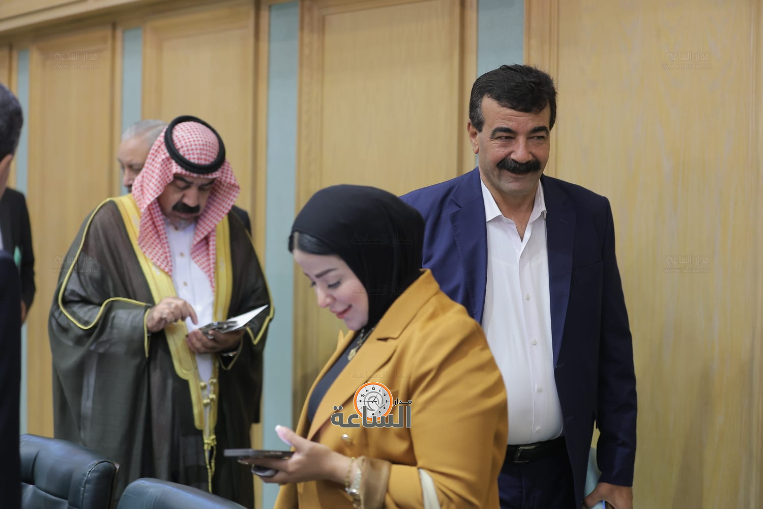 Madar Al-Saa Images 0.2712595536843211