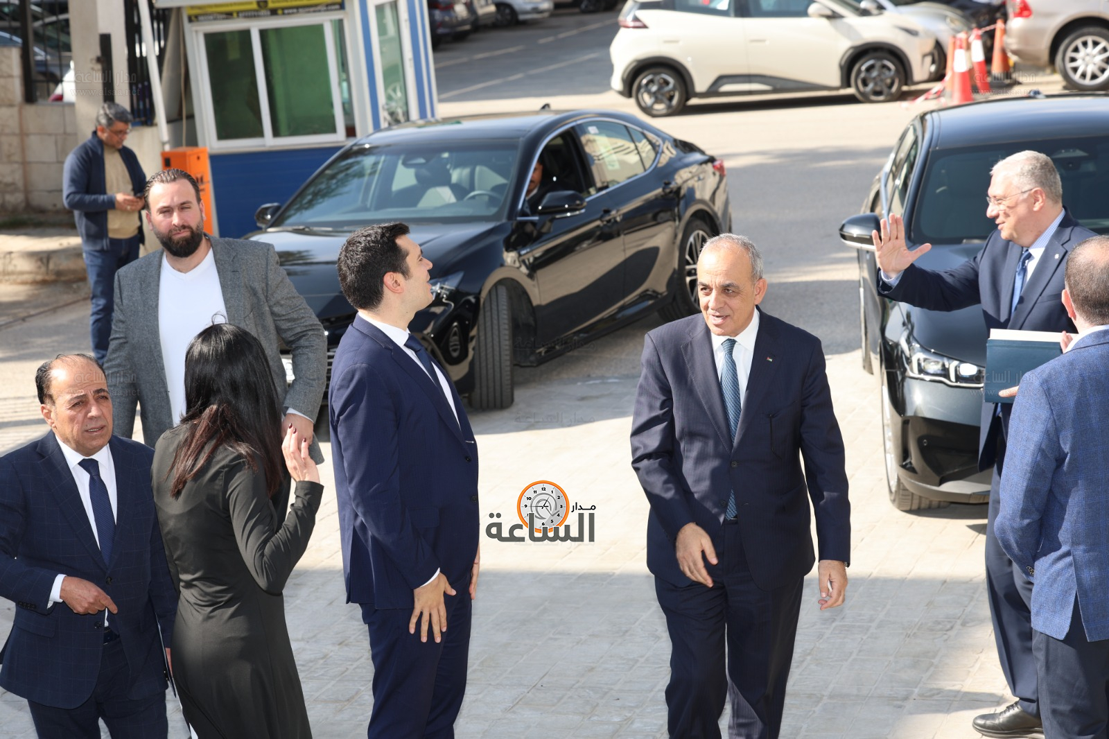 Madar Al-Saa Images 0.15755557340630366