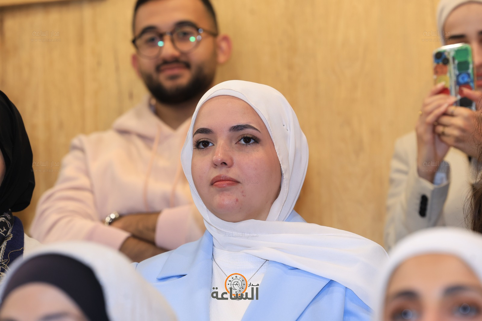 Madar Al-Saa Images 0.4716504717285174