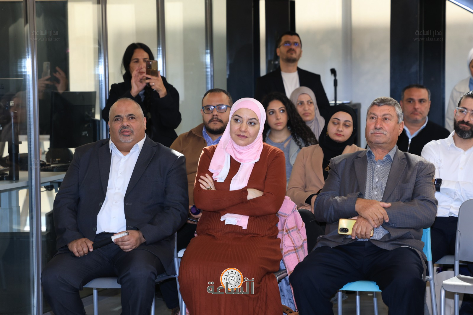 Madar Al-Saa Images 0.7472312259141801