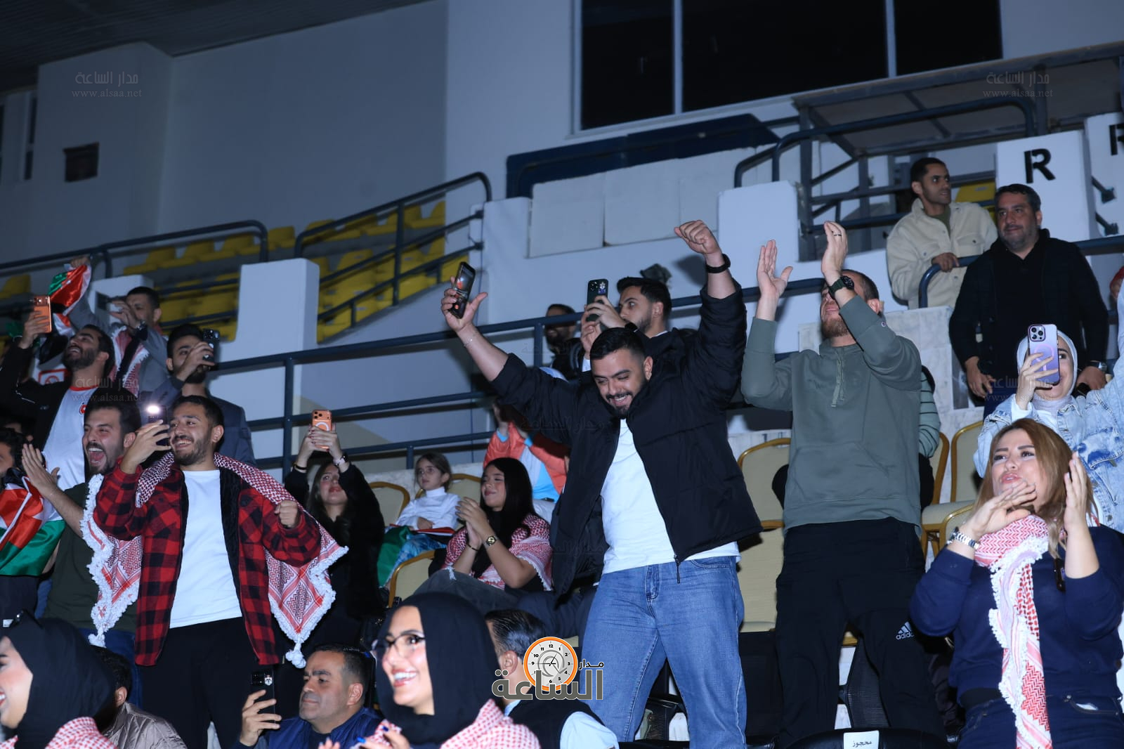 Madar Al-Saa Images 0.24508915030775424