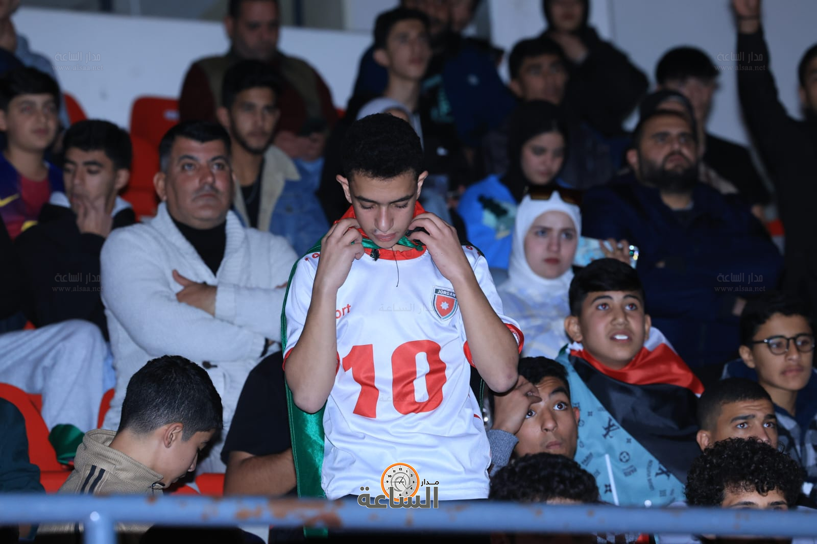 Madar Al-Saa Images 0.9848615542528181