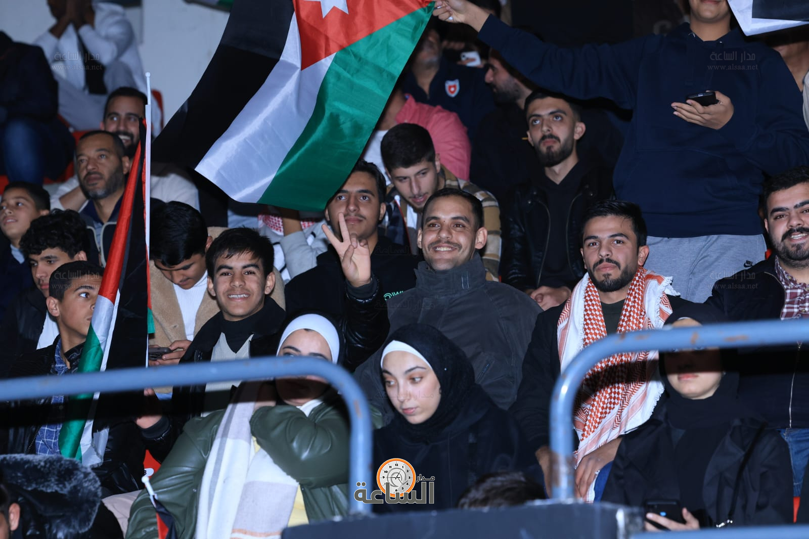 Madar Al-Saa Images 0.47745218006186185