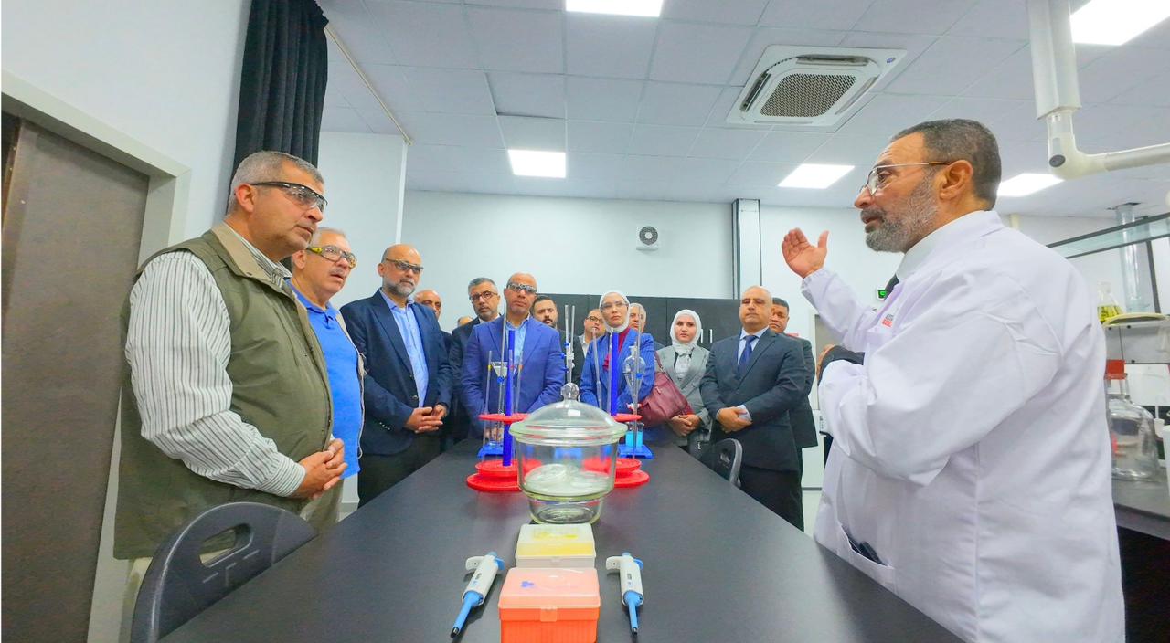 Madar Al-Saa Images 0.10532720829174835