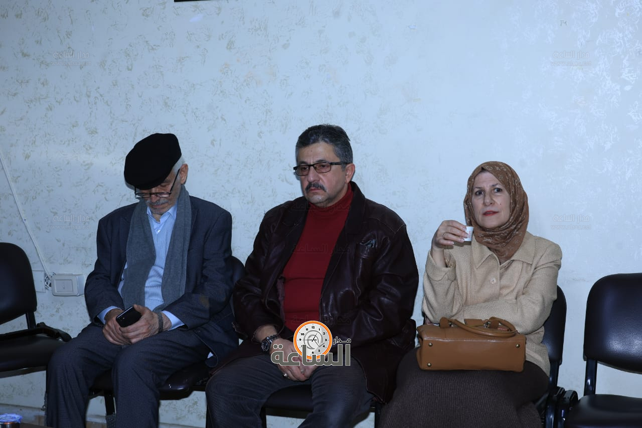 Madar Al-Saa Images 0.6181056849995731