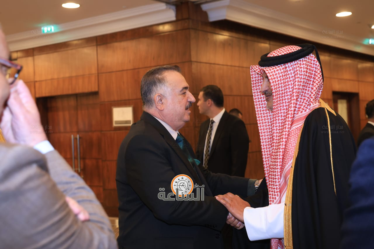 Madar Al-Saa Images 0.7655806696558661