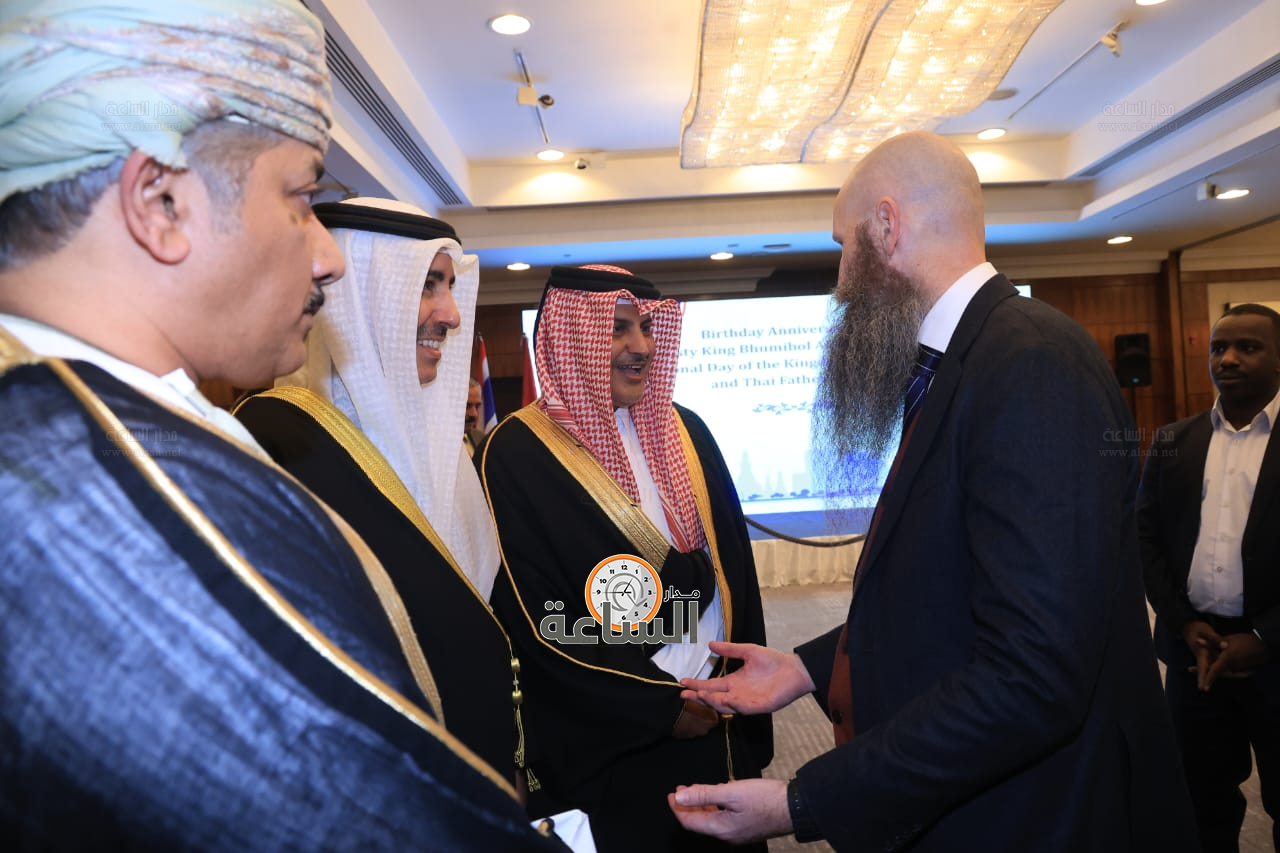 Madar Al-Saa Images 0.9849652210626917