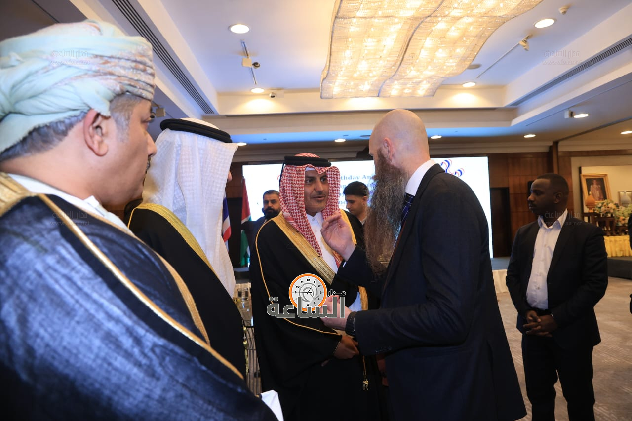 Madar Al-Saa Images 0.6923332846489156