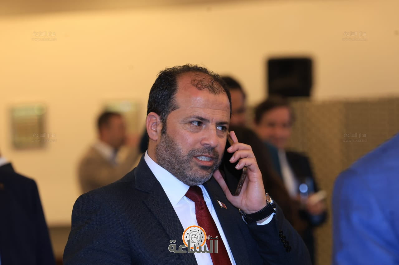 Madar Al-Saa Images 0.4765354327284528