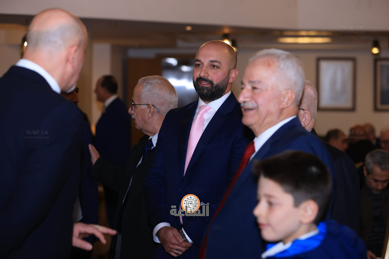 Madar Al-Saa Images 0.17799542591825446